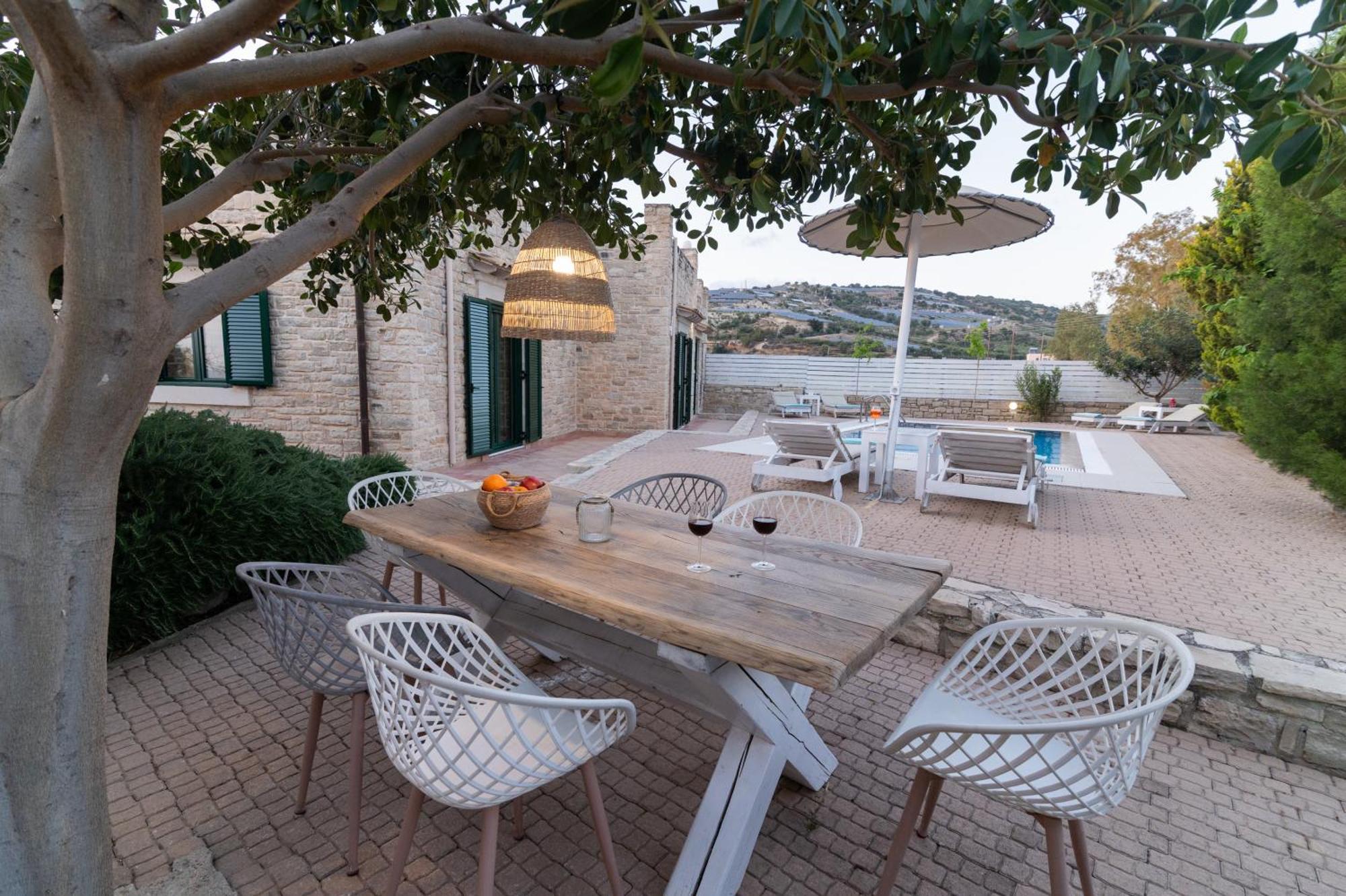 Carob Villa Moirai Exterior photo