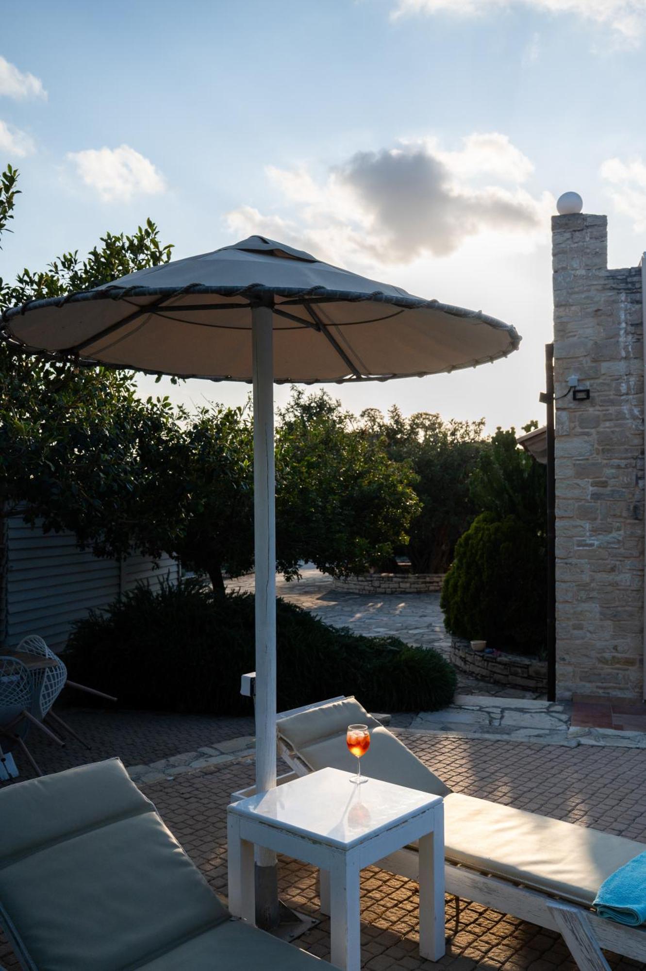 Carob Villa Moirai Exterior photo